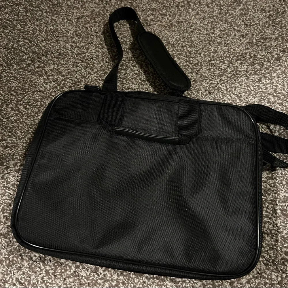 Heritage work bag with laptop sleeve and pockets